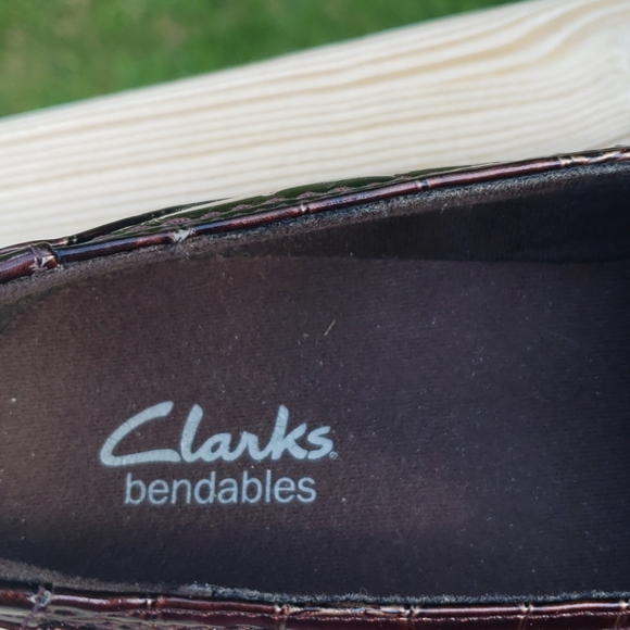 Clark's Bendable Brown Crocodile Loafers - Picture 4 of 5
